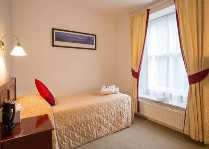 The Washington 2* Бристоль