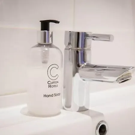 The Washington Otel Bristol